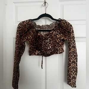 Leopard Print Long Sleeve Crop Top